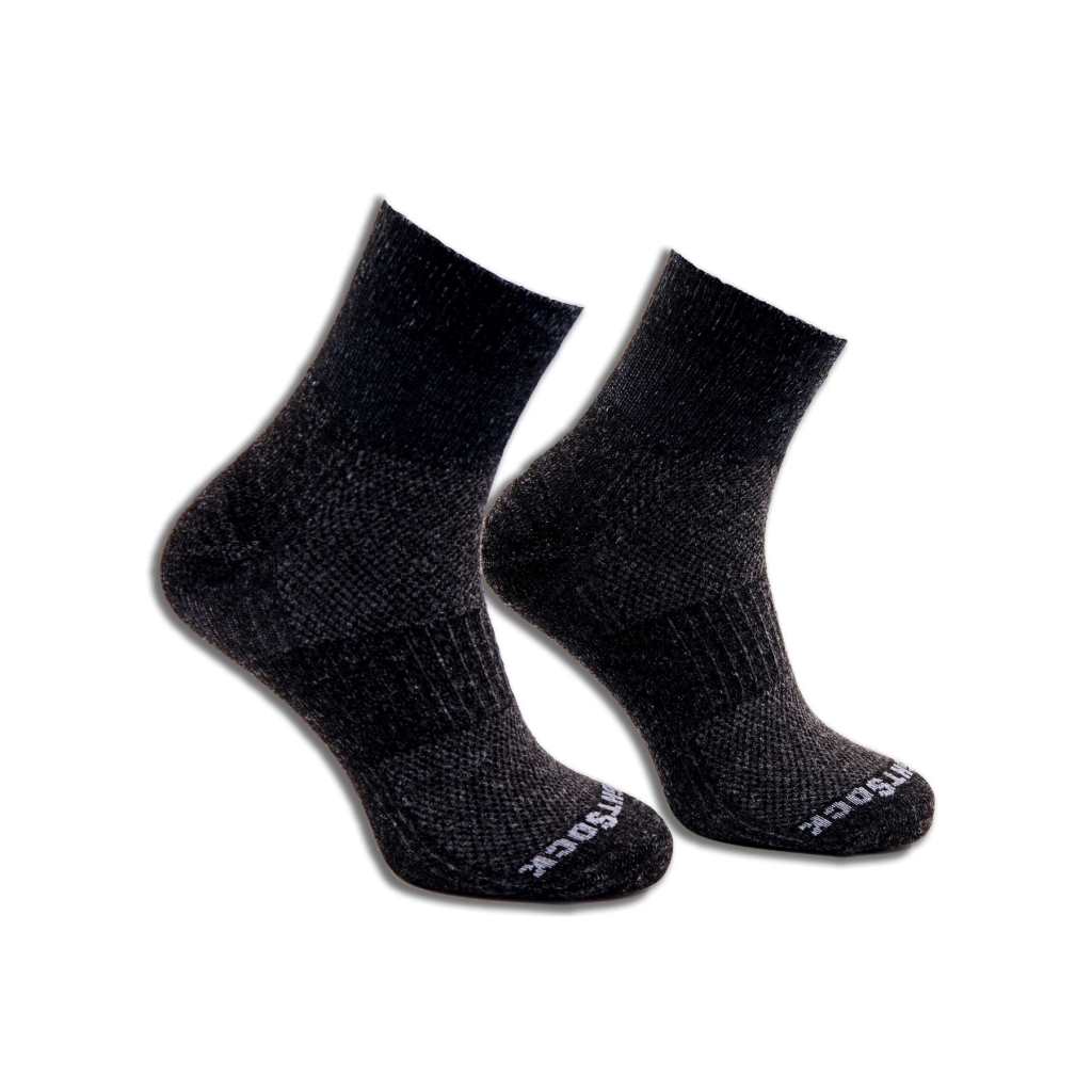 Winter Run - Quarter Socks - Black