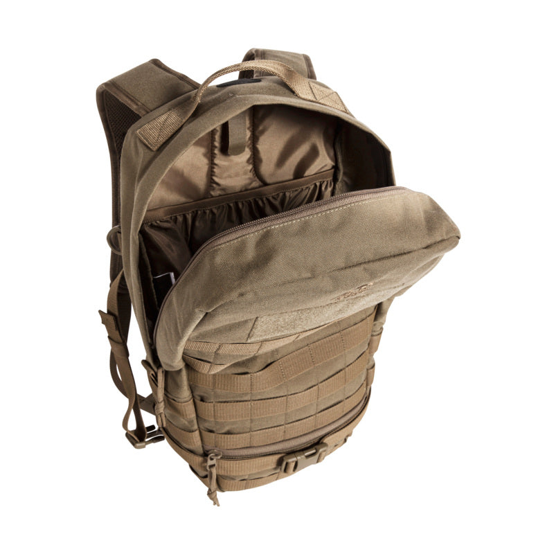 Overhead view of opening of top of main compartment on Tasmanian Tiger Essential Pack - Coyote Brown | TT7595.346